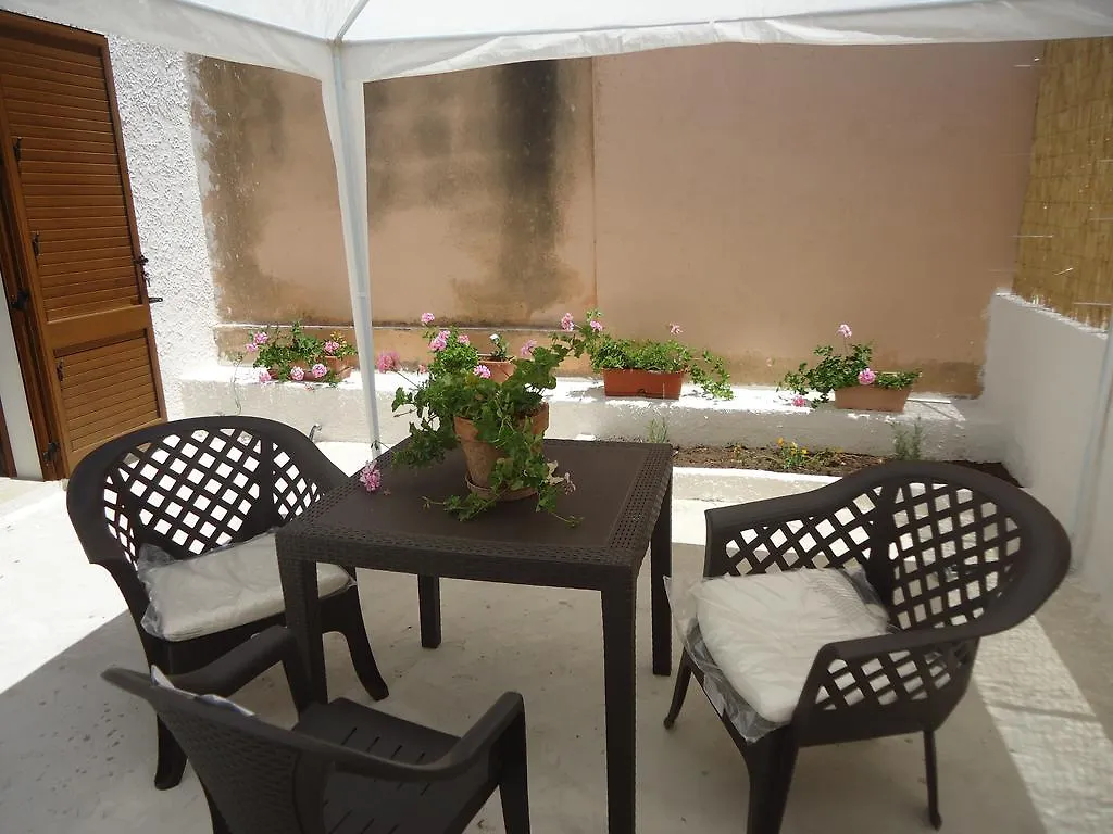 Sole E Fiori Di Sicilia